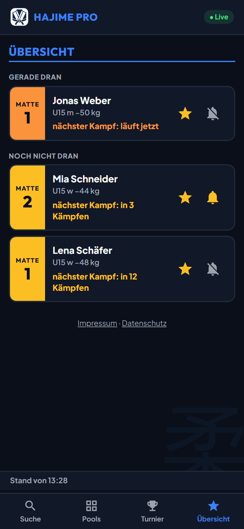 Die Übersicht der Teilnehmer-App mit gefolgten Kämpfern, Matten-Nummer in Farbe und Glocke für Benachrichtigungen